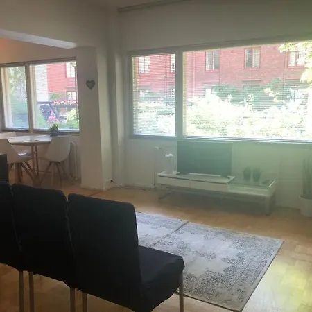 Stylish Spacious Near Centre By The Sea Apartament *