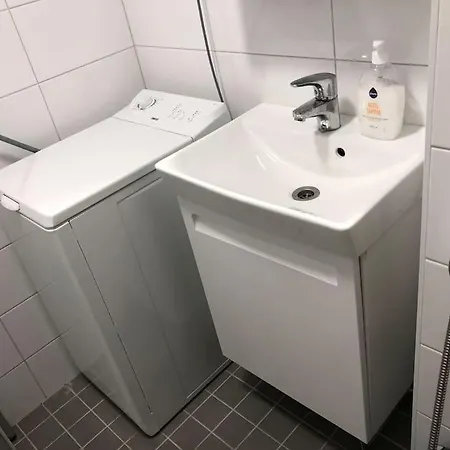 Stylish Spacious Near Centre By The Sea Apartmán Helsinky