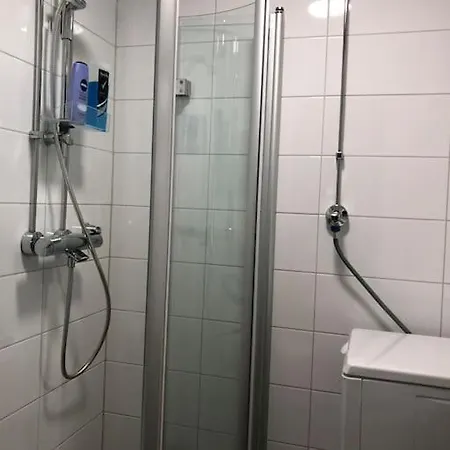 Stylish Spacious Near Centre By The Sea